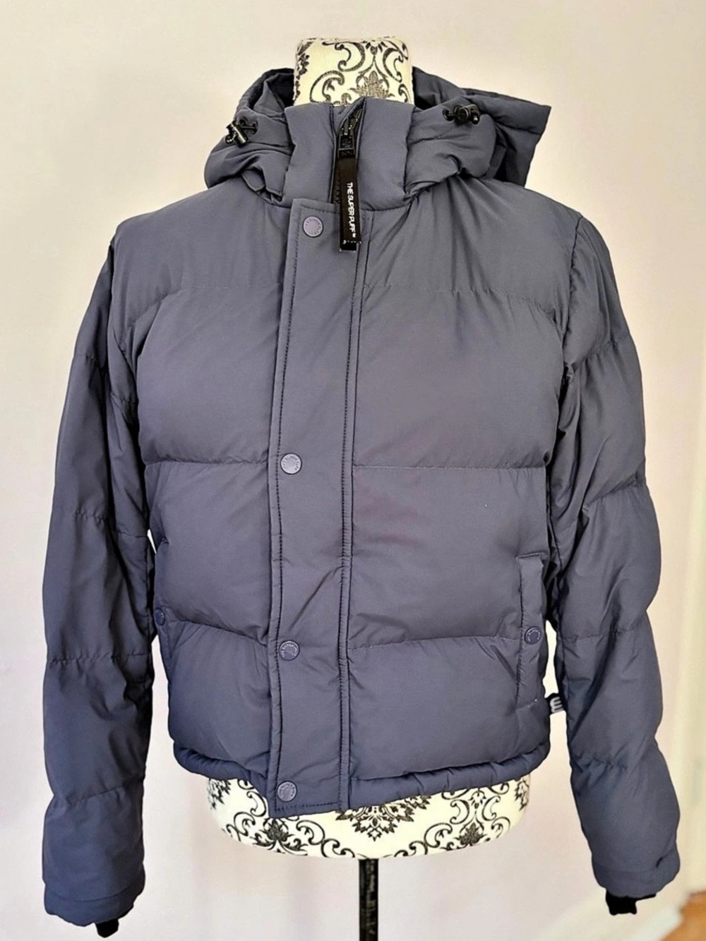 Aritzia The Super Puff Shorty Puffer Jacket in Muted Navy XS